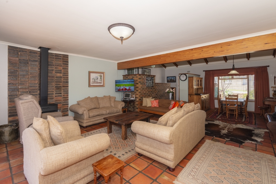 4 Bedroom Property for Sale in Middedorp Western Cape